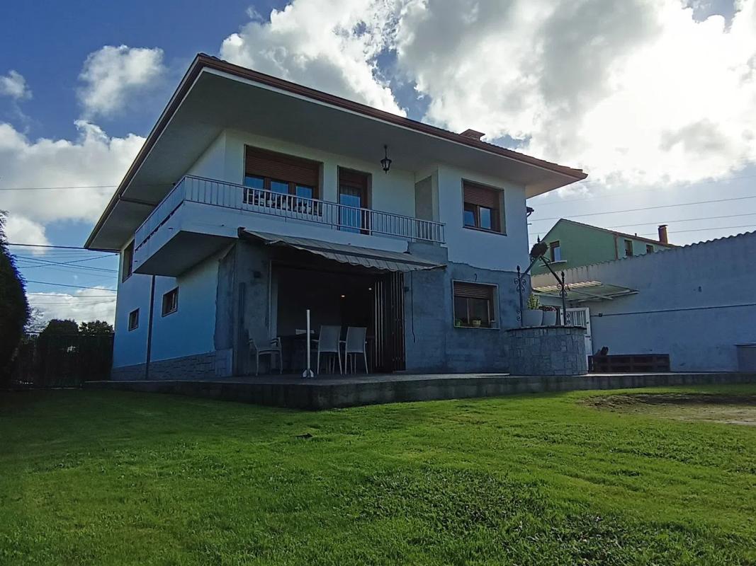 Venta de chalet independiente en Piñeiros-Freixeiro, Narón
photo 2