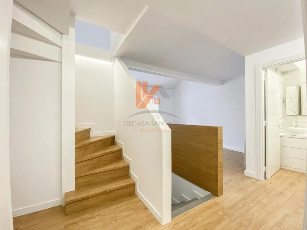 Sale of independent chalet in Barrio Cornes, 4, Santiago de Compostela
photo 4