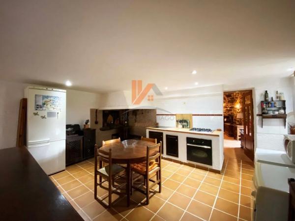 Chalet independiente en venta en  Lugar Gamas, 23, Santiago de Compostela photo 3