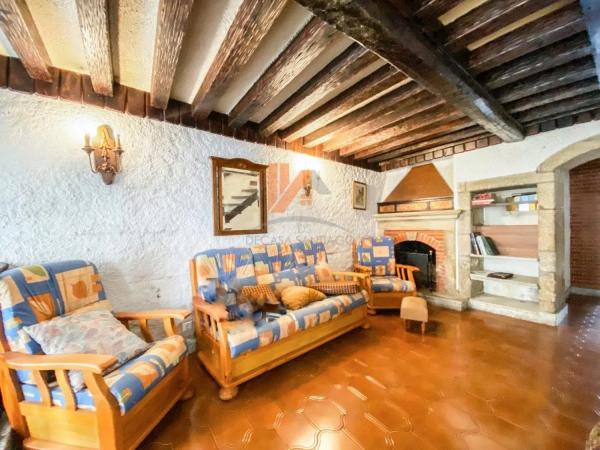 Chalet independiente en venta en  Calle Hortas, 24, Santiago de Compostela photo 2