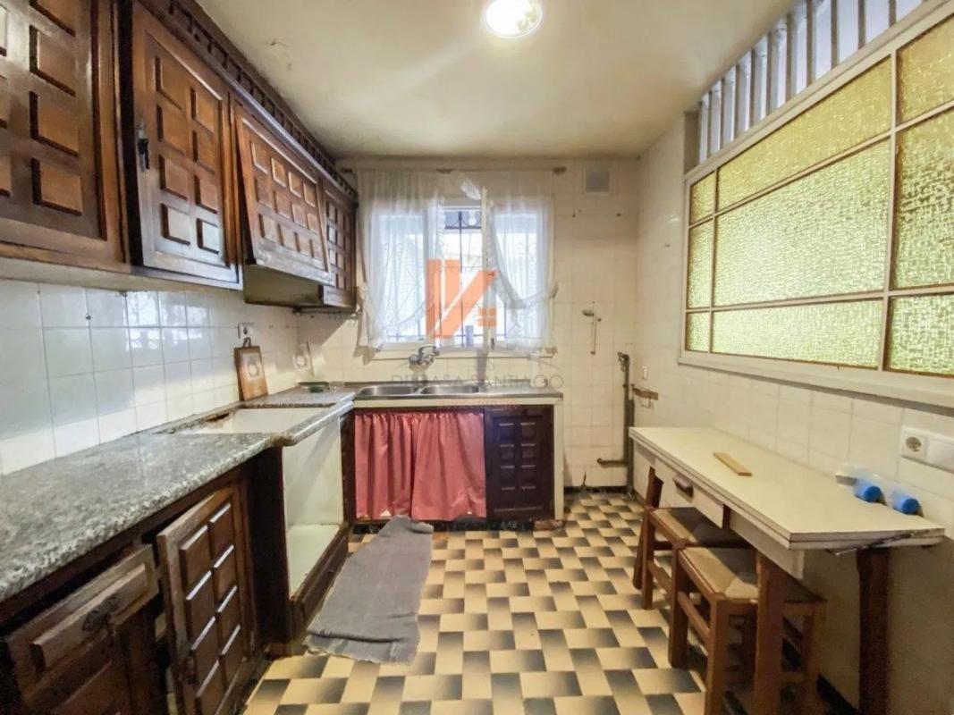 Sprzedaż niezależnego domku jednorodzinnego w Calle Hortas, 24, Santiago de Compostela photo 5
