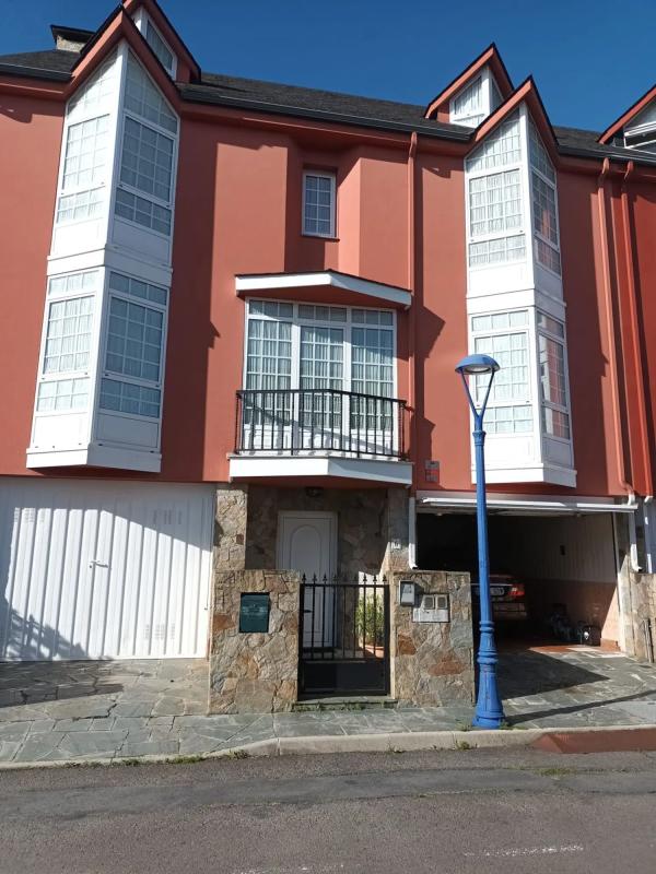 Продажа отдельного шале в Calle Río Sil, Кульередо photo 1