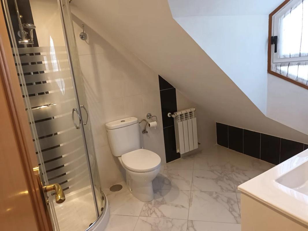 Продажа отдельного шале в Calle Río Sil, Кульередо photo 5