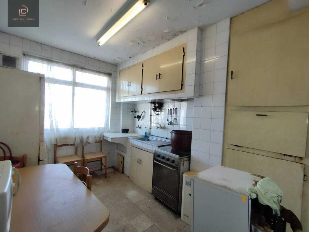 Sale of apartment in Calle Salvador Allende, Culleredo
photo 2