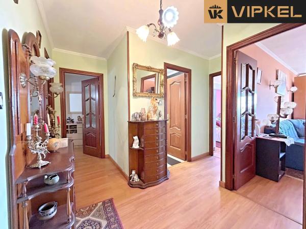 Apartment for sale in Ronda de Monte Alto, A Coruña photo 1