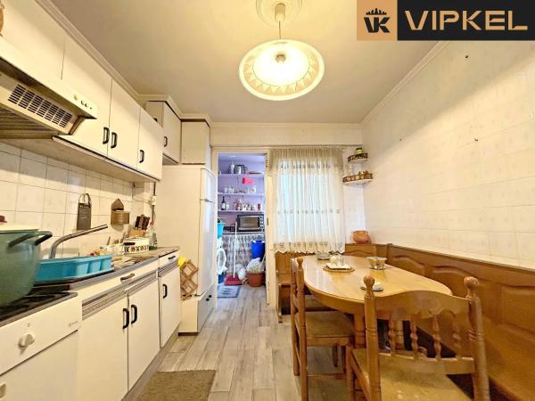 Apartment for sale in  Ronda de Monte Alto, A Coruña photo 4