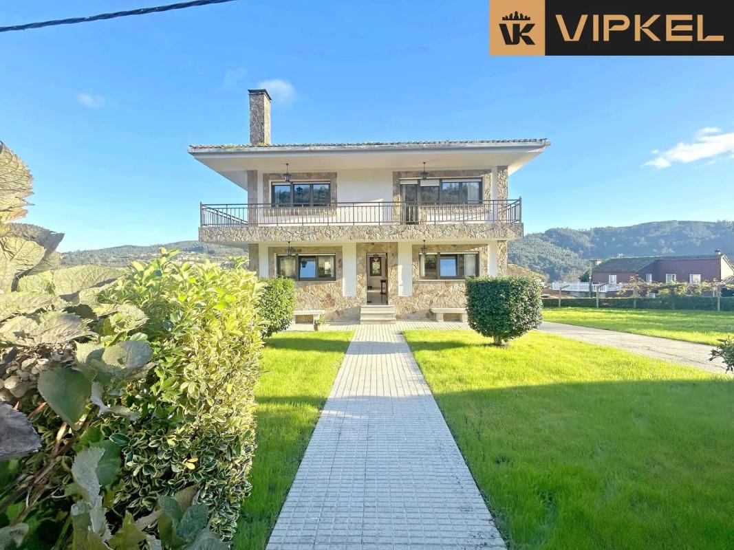 Продажа отдельного шале в , Карраль photo 1