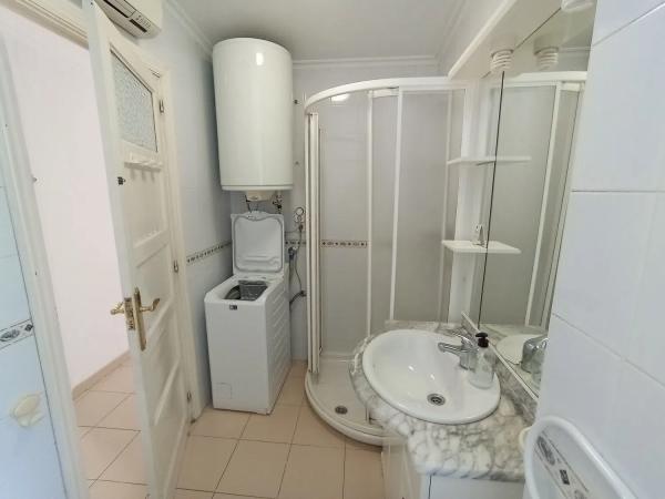 Sale of flat in Calle la Paz, Almoradí
 photo 4