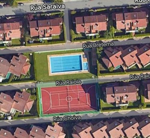 Wolnostojąca willa na sprzedaż w  Calle Saraiva, 1, Oleiros photo
