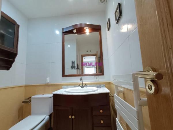 Chalet independiente en venta en  Calle Albatros, Arteixo photo 4