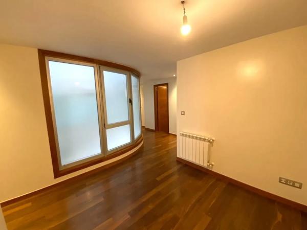Apartment for sale in Calle Salgado Somoza, A Coruña thumbnail 2