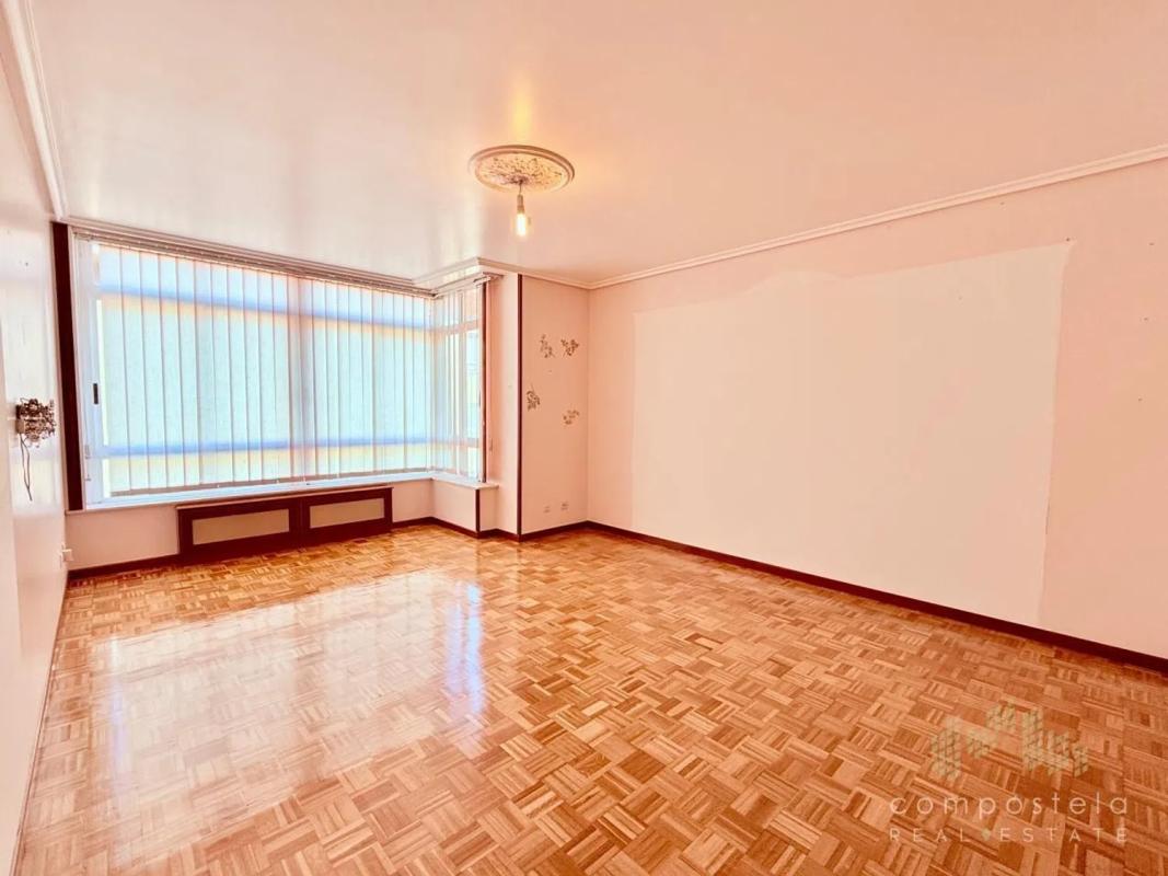 Venta de piso en O Milladoiro, Ames
photo 3