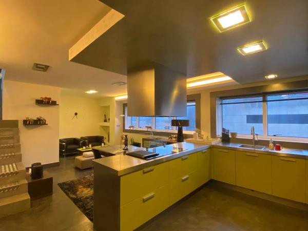 Duplex for sale in Plaza de Salvador García Bodaño, Santiago de Compostela photo 1