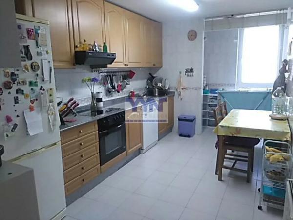 Piso en venta en Alto del Castaño, Narón photo 1