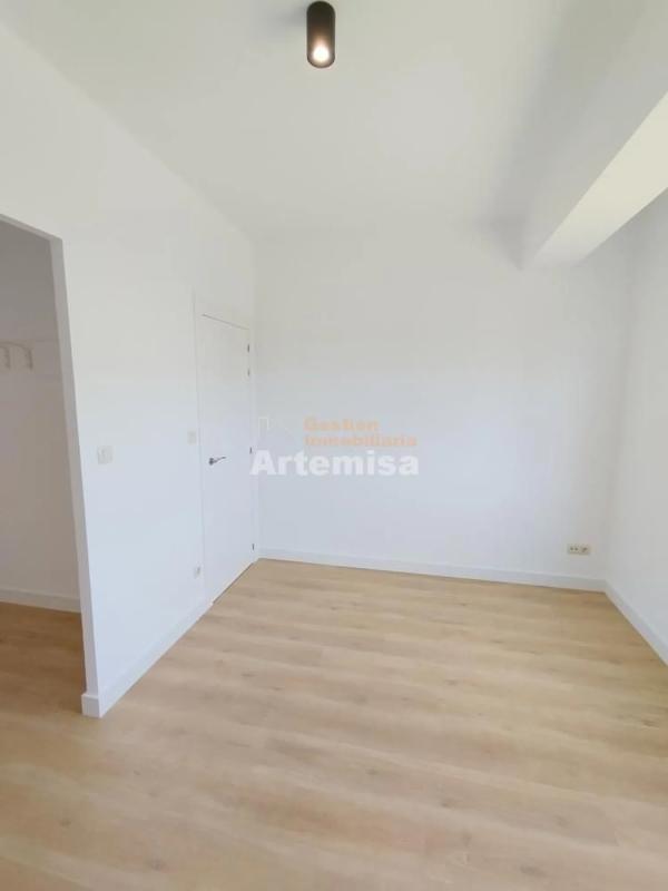 Venta de piso en Feal-Xuvia, Narón
photo 4