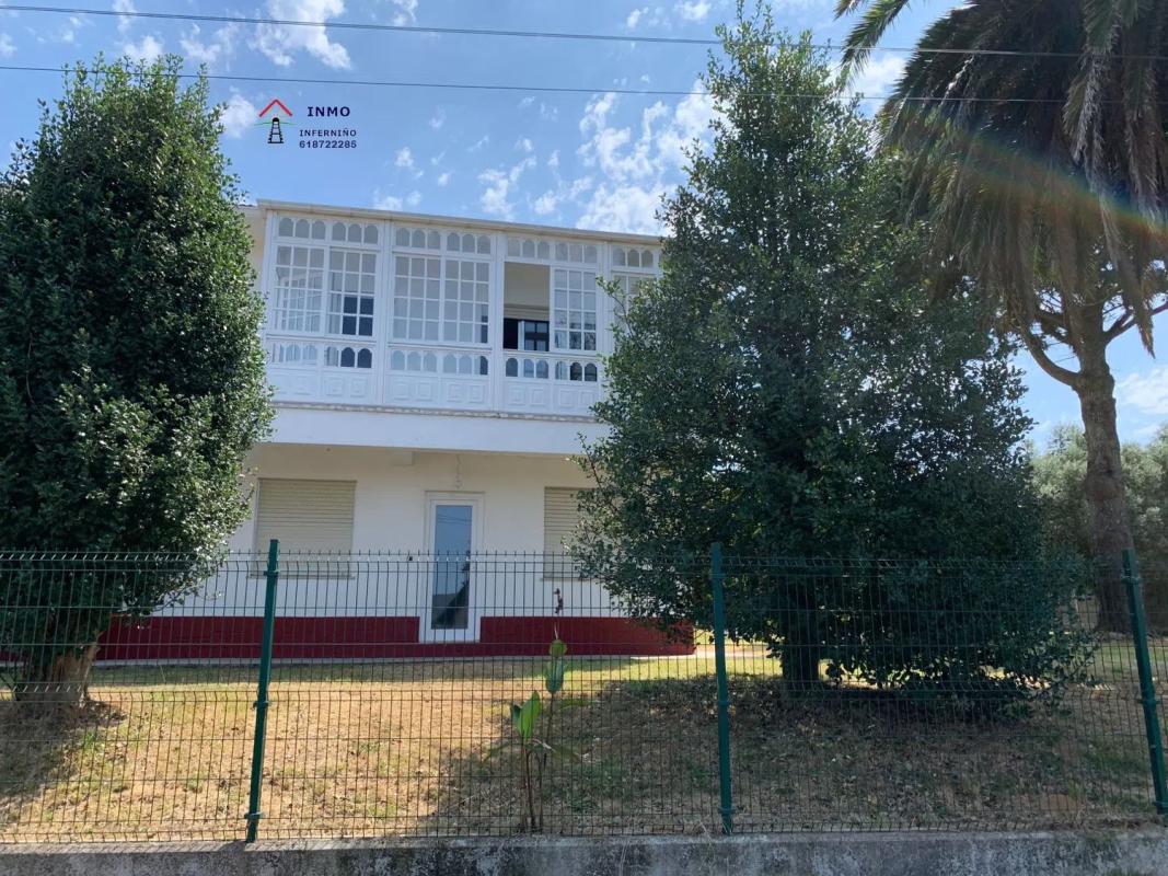 Sale of independent chalet in Camino da Cortiña de Castro, Narón
photo 2