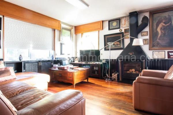 Detached villa for sale in , Brion photo 1