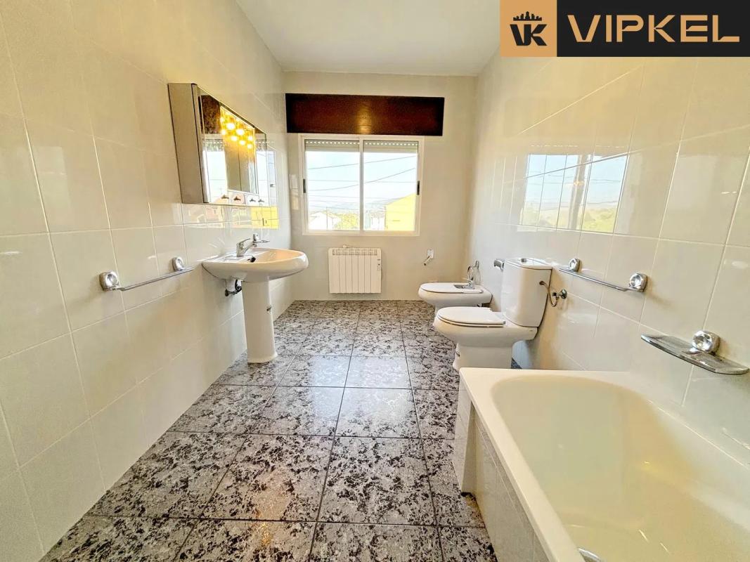 Venta de chalet independiente en Calle Pallota, Ferrol
photo 3