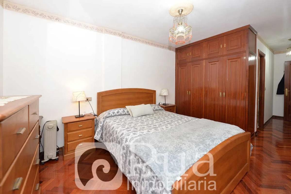 Sale of apartment in Travesía de Meicende, Arteijo
photo 4