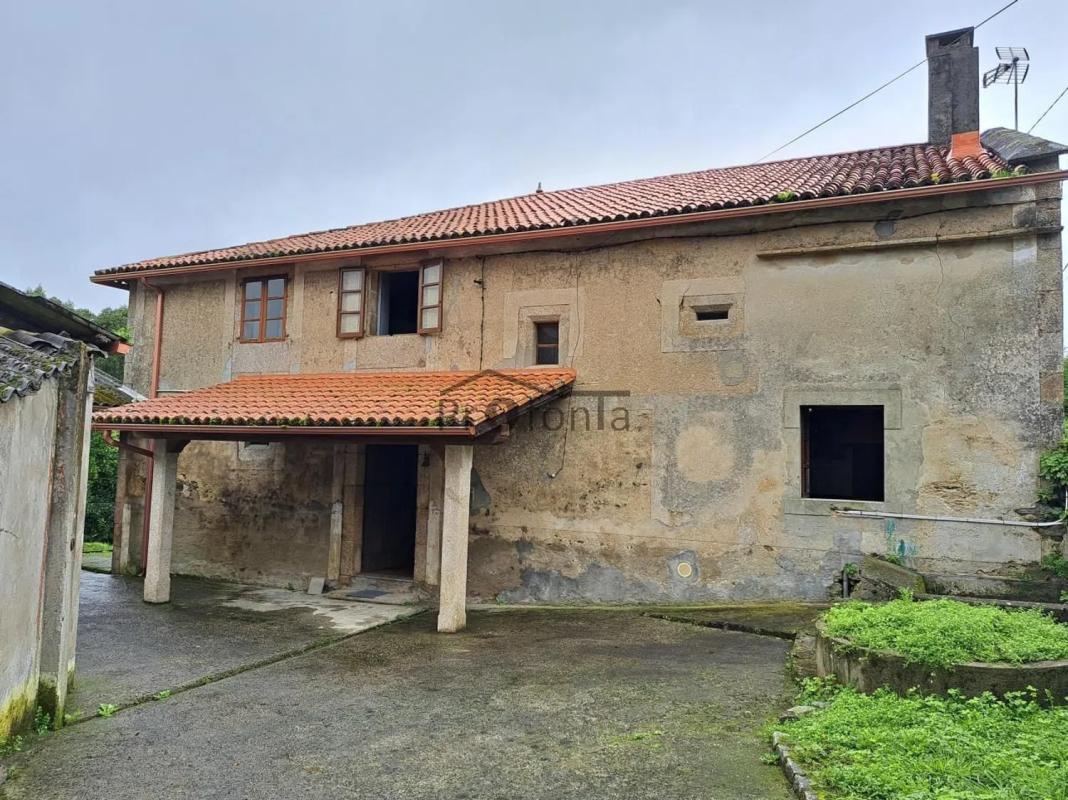 Casa independiente en calle Maial, Oza-Cesuras
photo 1