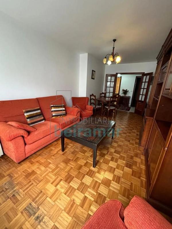Sale of apartment in Calle Arcebispo Xelmírez, Ribeira
 photo 2