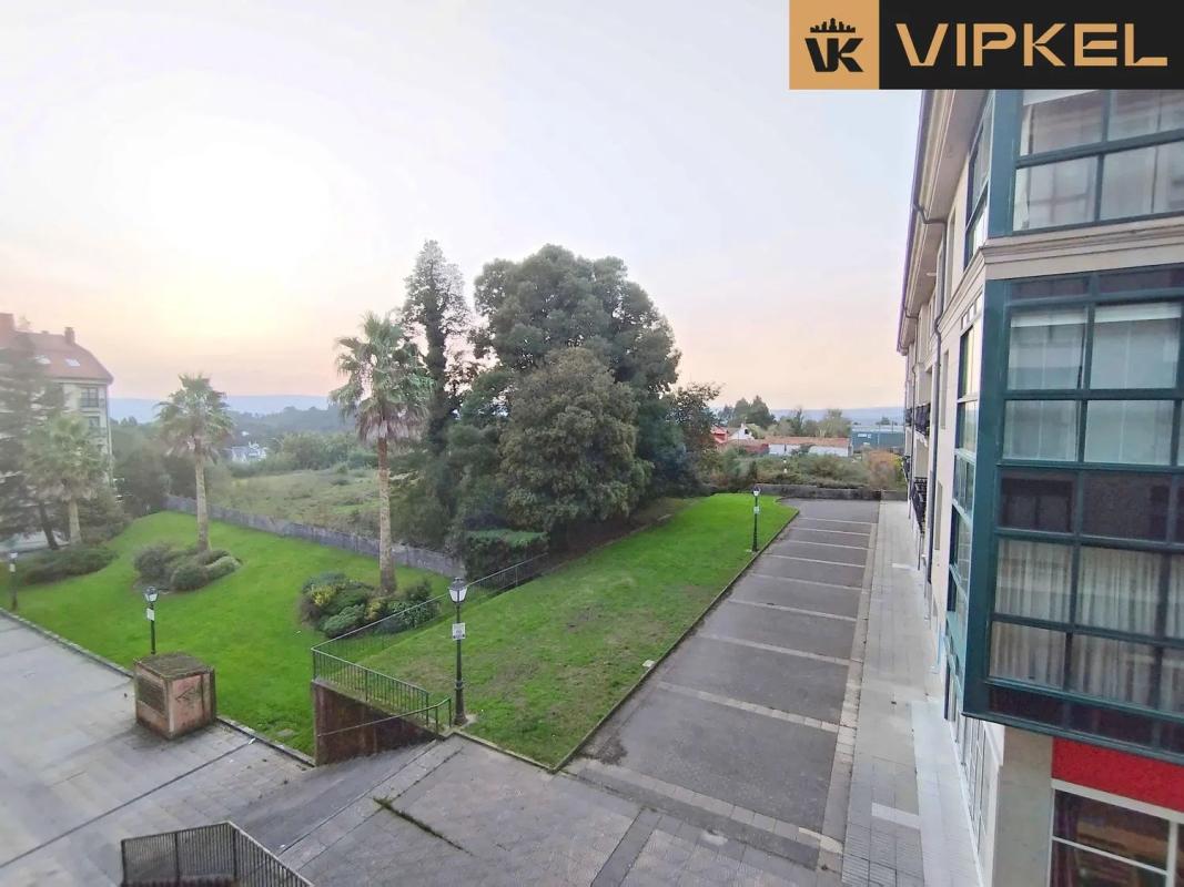 Venta de piso en Calle Xaquín Lorenzo s/n, Ames
 photo 3