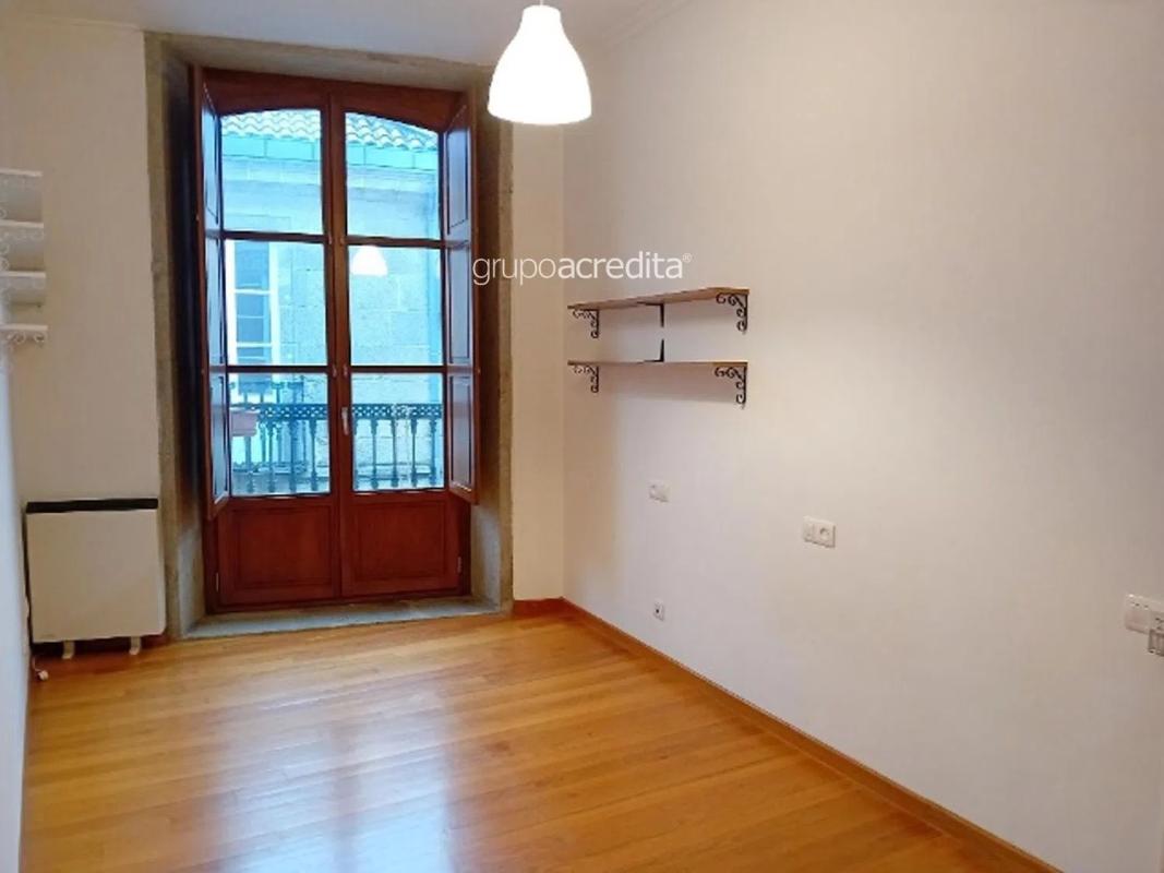 Venta de piso en Calle de San Paio de Antealtares, Santiago de Compostela
photo 3