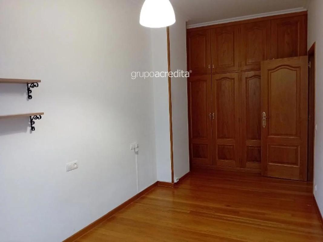 Venta de piso en Calle de San Paio de Antealtares, Santiago de Compostela
photo 4