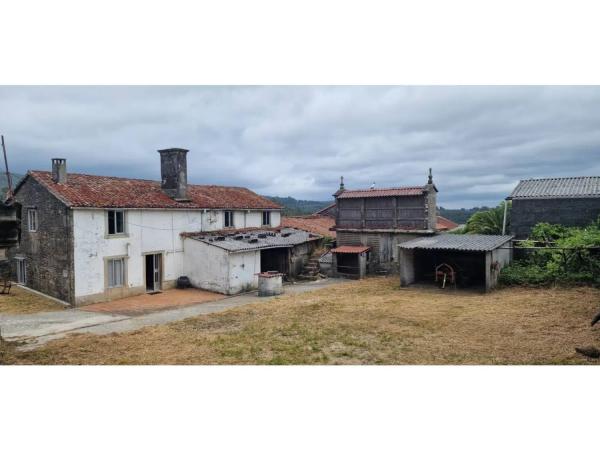 Chalet independiente en venta en Lugar Vilas, Santiago de Compostela photo 1