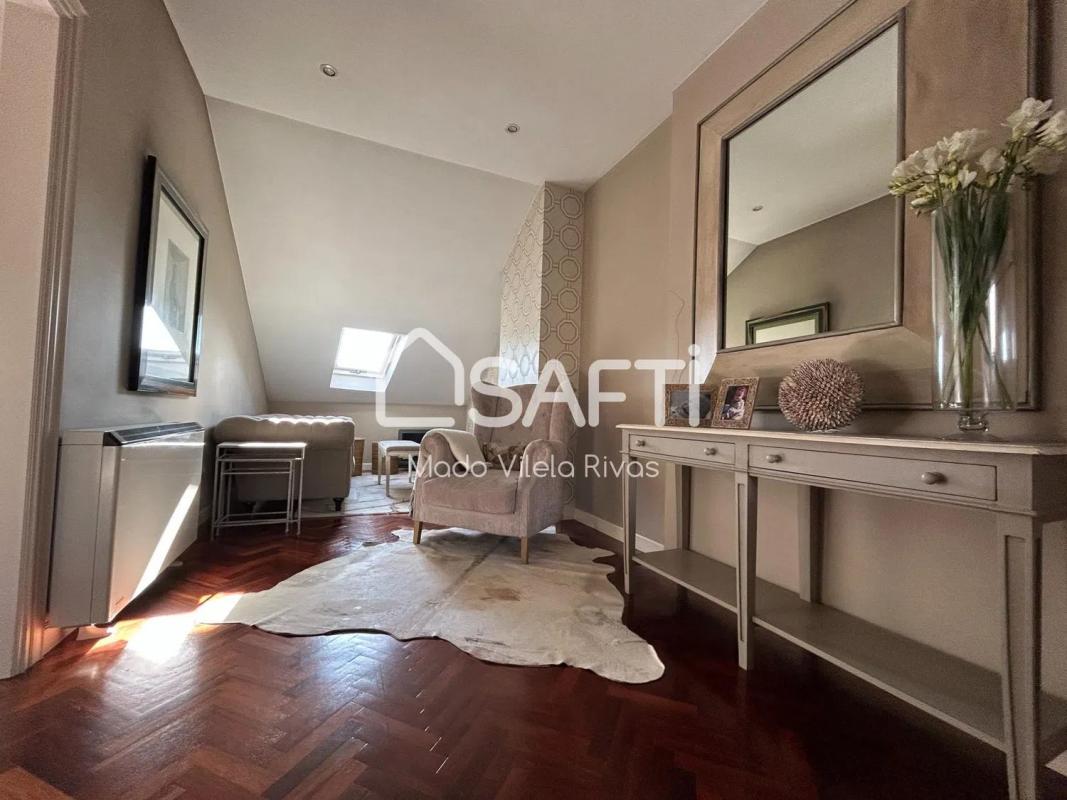 Sale of independent chalet in Ensanche - Sar, Santiago de Compostela
photo 2