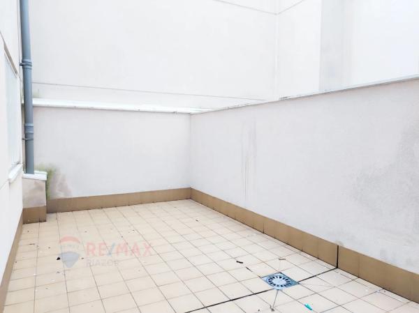 Apartment for sale in  Fernández Latorre, A Coruña photo 4
