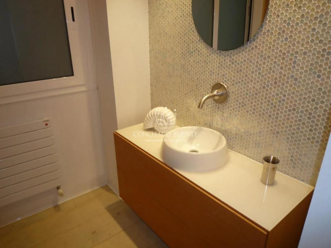 Sale of apartment in Calle Almirante Cadarso, A Coruña
 photo 5