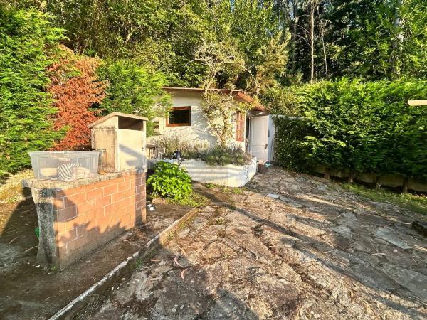 Chalet independiente en venta en Calle PEDREGUEIRAS, Oleiros photo 1