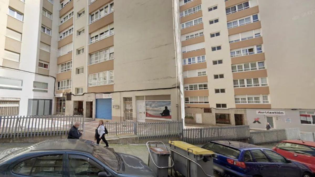 Продажа квартиры на Calle Antonio Viñes, А Coruña
photo 1