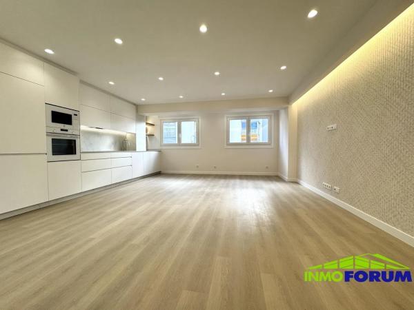 Piso en venta en Avenida Hércules, A Coruña thumbnail 1