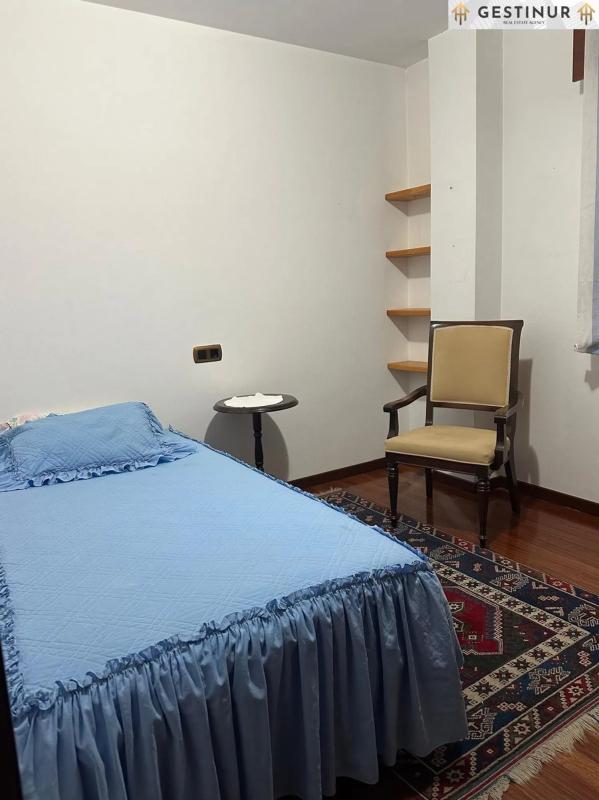 Продажа квартиры на Calle Xaquín Lorenzo, 2, Эймс
photo 4