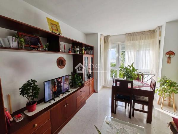 Piso en venta en , Cee photo 2