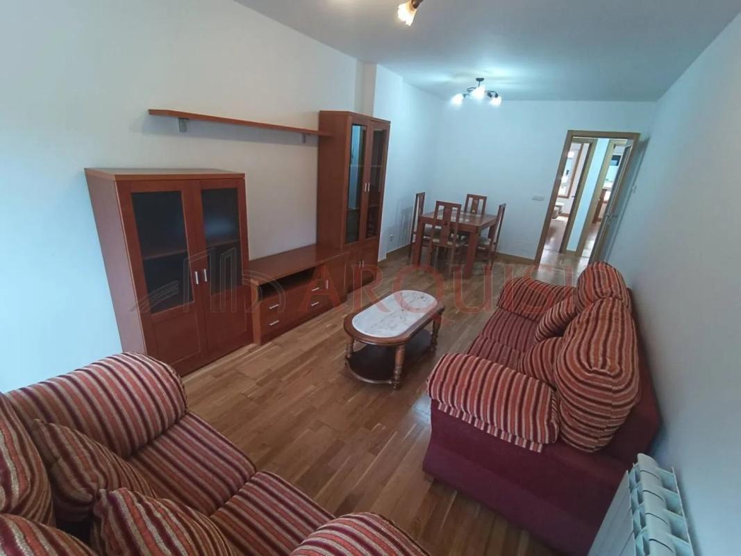 Продажа квартиры на O Milladoiro, Эймс
photo 2