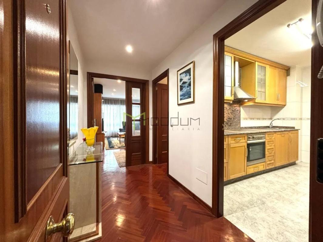 Venta de piso en Calle Pardiñeiros, Ames
 photo 2