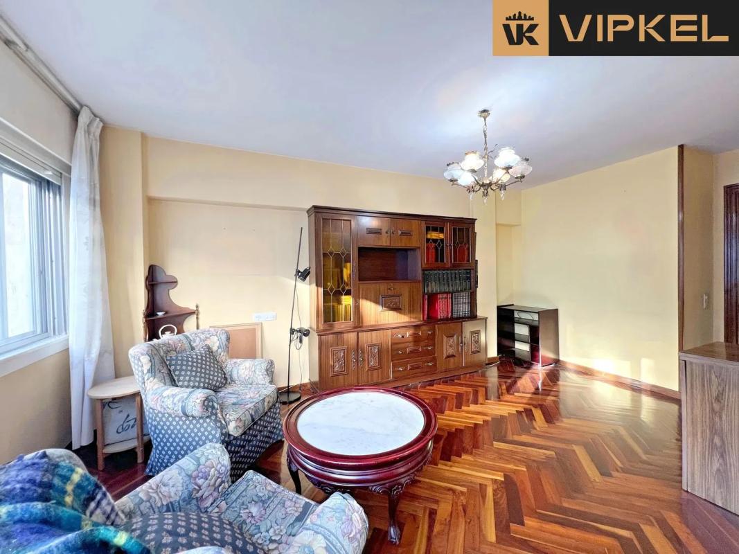 Venta de piso en Calle de Santiago de Chile, Santiago de Compostela
photo 3