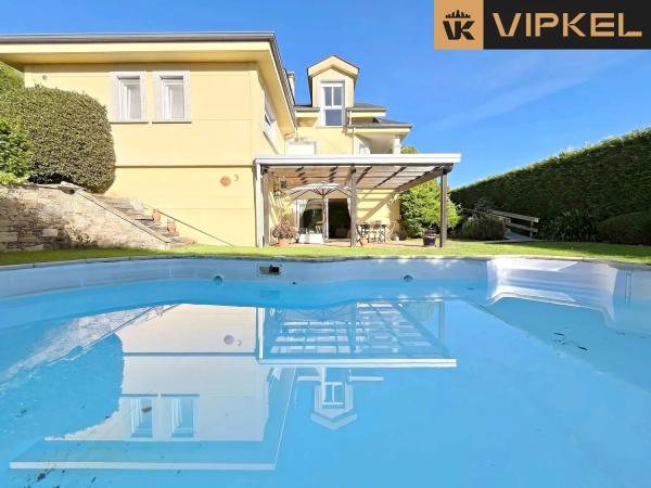 Detached villa for sale in , Bergondo thumbnail 1