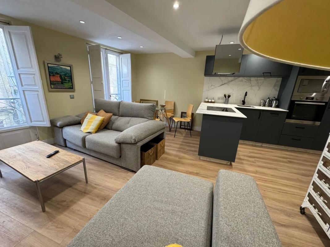 Venta de piso en Azabachería, Santiago de Compostela
photo 1