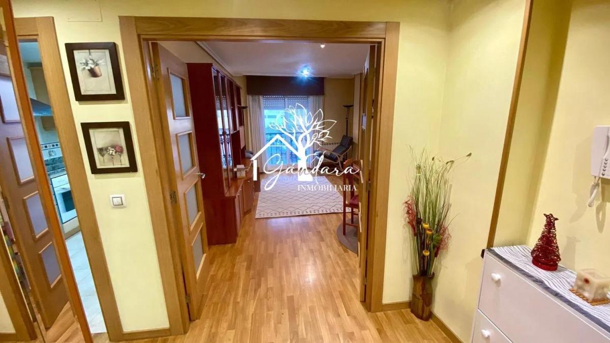 Sale of apartment in Calle Manuel Lugris, Narón
photo 2