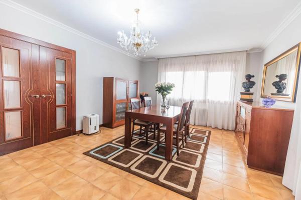 Коттедж на продажу в  Área de Ames, Ames photo 3