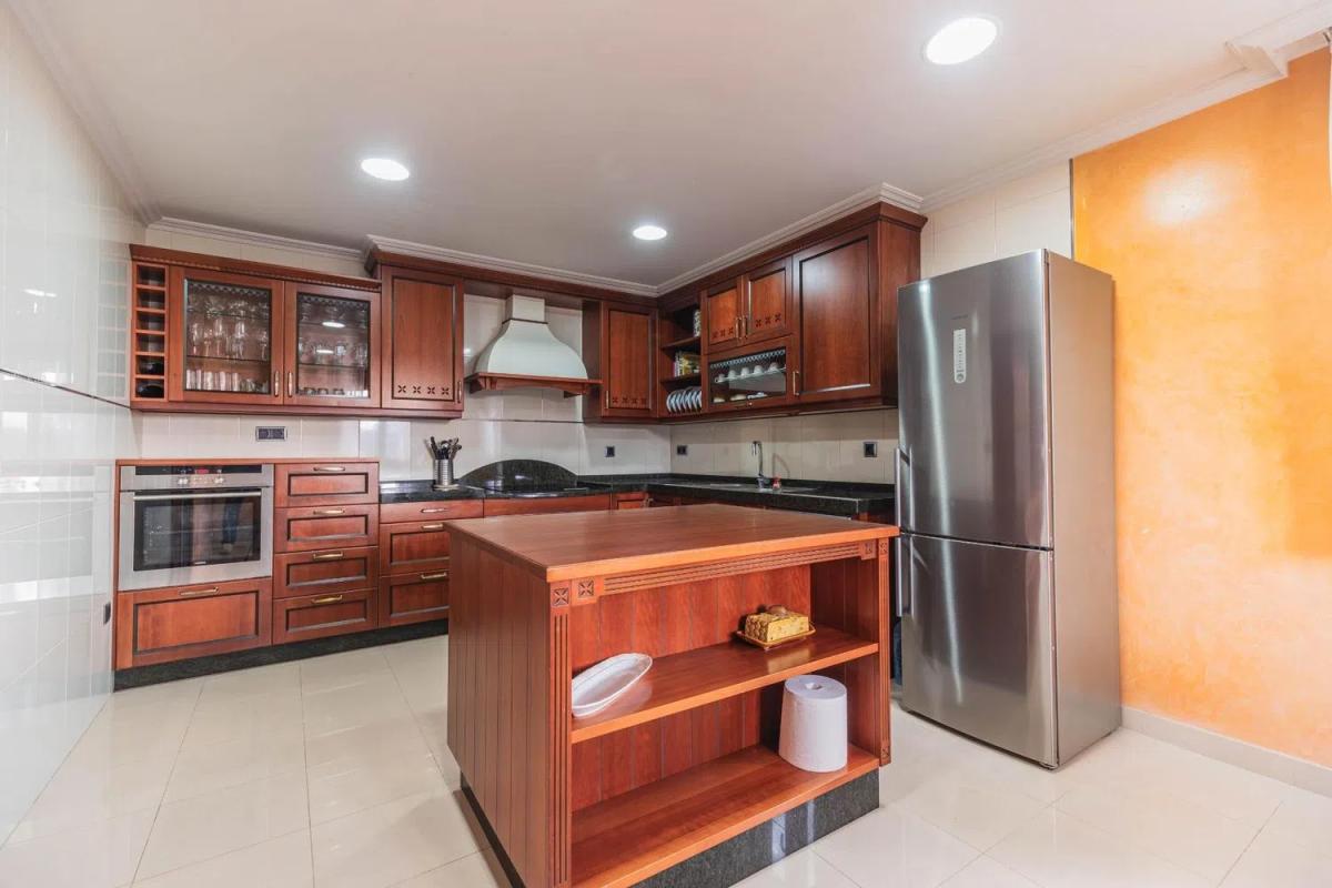 Продажа отдельного шале в  Área de Ames, Эймс photo 5