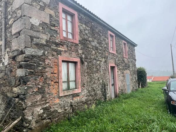 Chalet independiente en venta en , San Sadurniño photo 1
