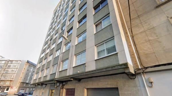 Estudio en venta en Avenida Navarra, A Coruña photo 2