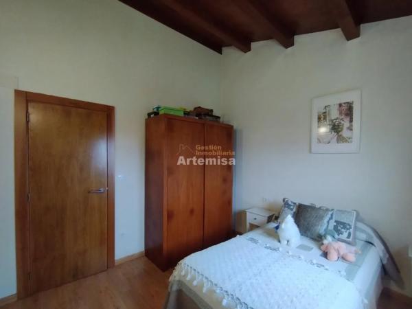Chalet independiente en venta en Catabois - Santa María, Ferrol thumbnail 2