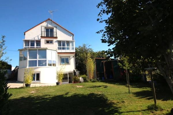 Chalet independiente en venta en , Betanzos photo 1