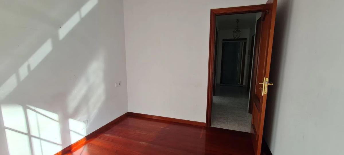 Sale of apartment in Calle Toxo, Ribeira
 photo 2